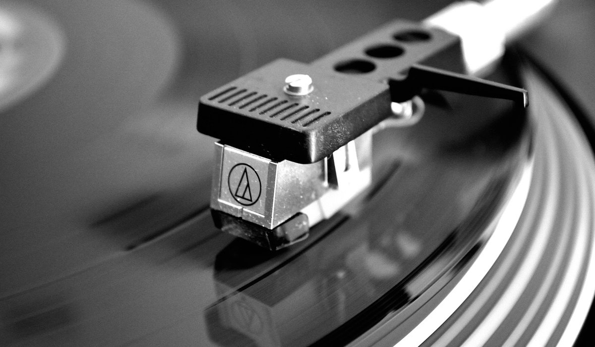 Spotting First Pressings by Their Sleeve Art Details