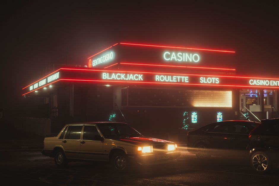 Slots, Bluffs, and Bankrolls: An Honest Guide to iGaming