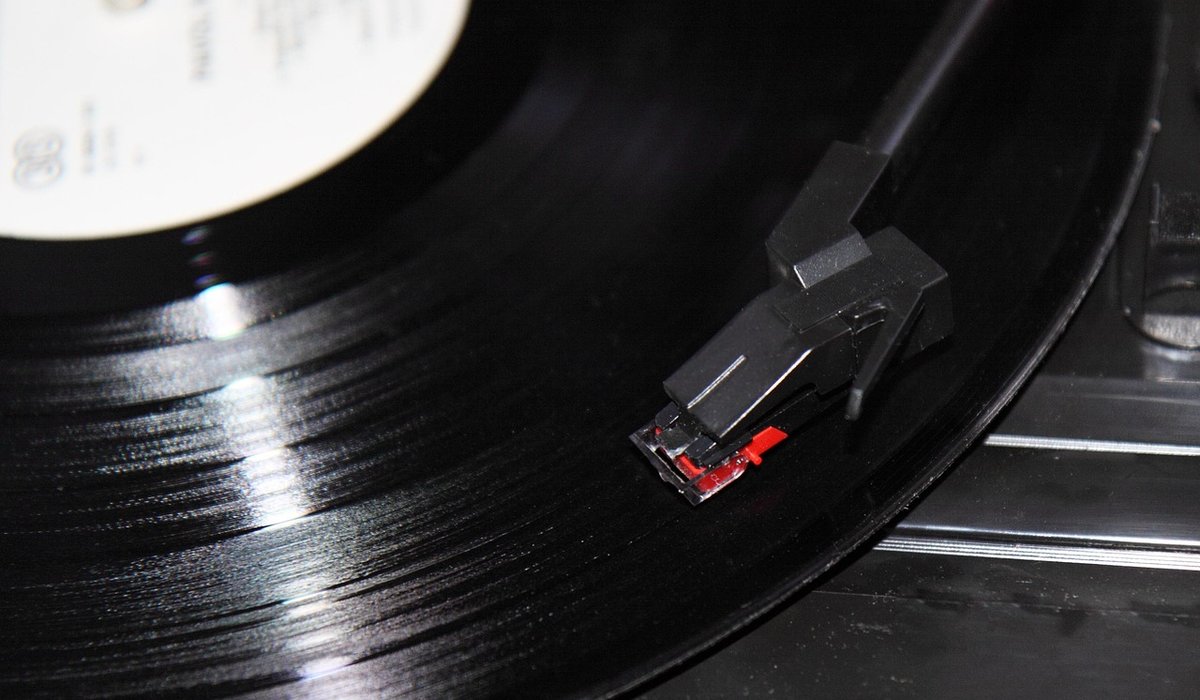 How Album Sleeve Design Shapes Our Listening Experience