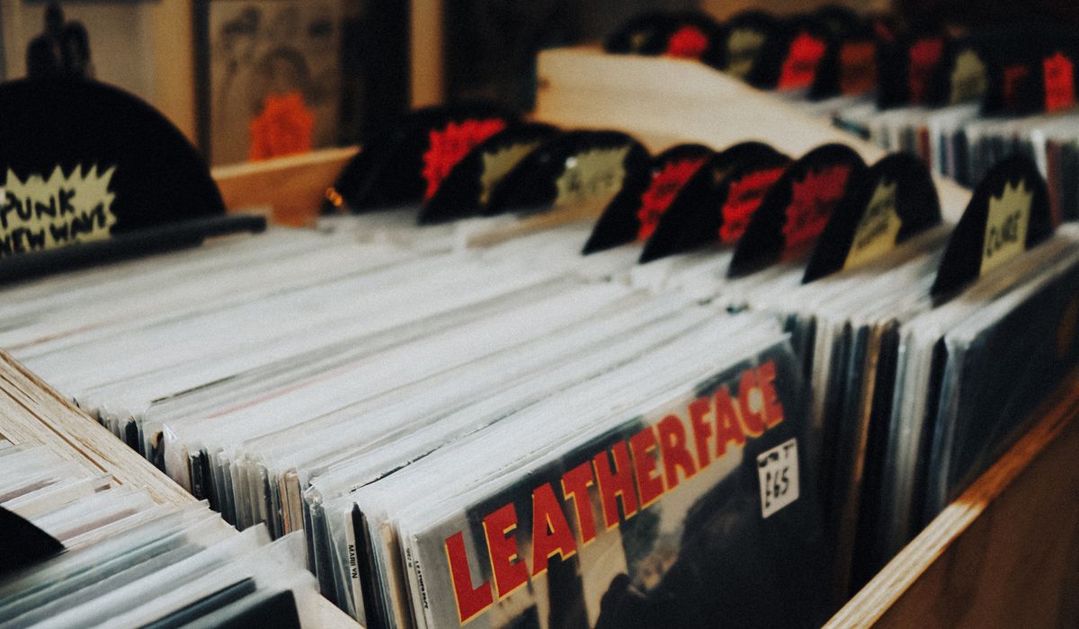 How to Store Vinyl Records Without Warping the Discs