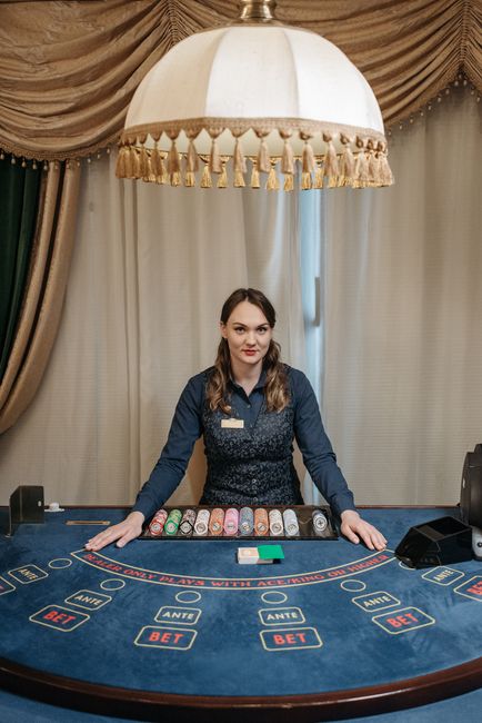 iGaming Unlocked: A Real Player's Guide to Casinos, Slots, Poker & Betting